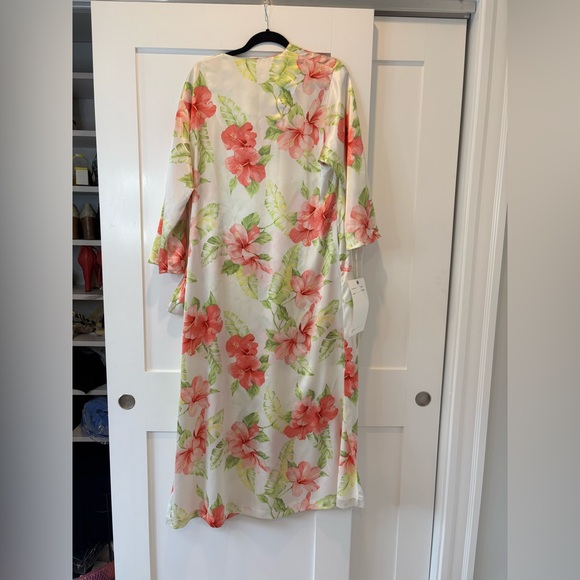 Oscar de la Renta Hibiscus Caftan- Rockefeller owned - Picture 7 of 9